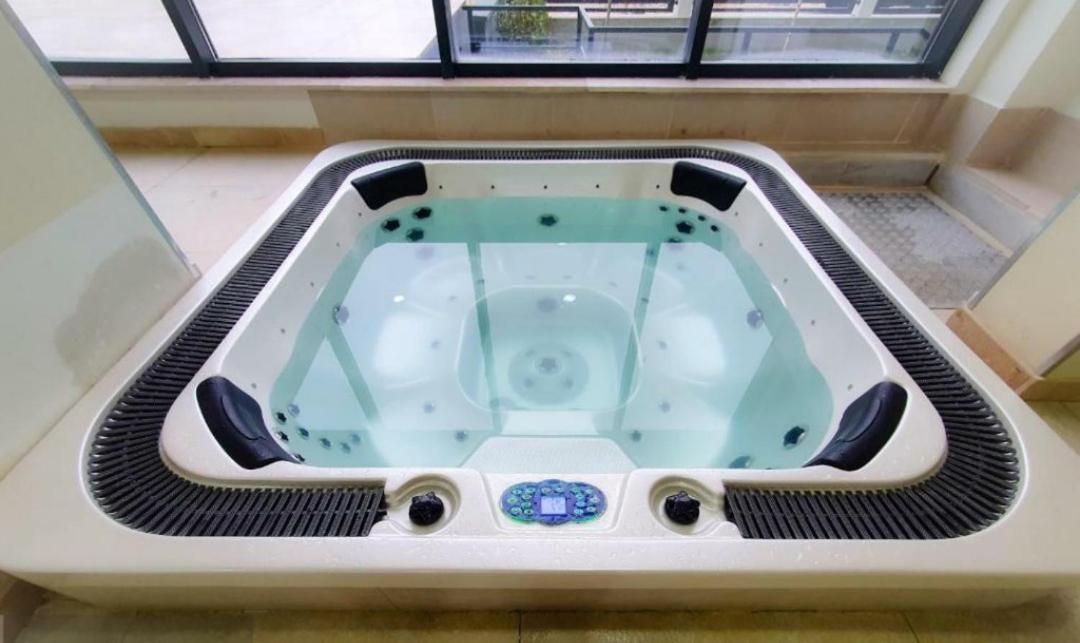 Alezzi Luxury Apartment Spa Resort Piscina Incalzita Sauna Parking Năvodari Eksteriør billede